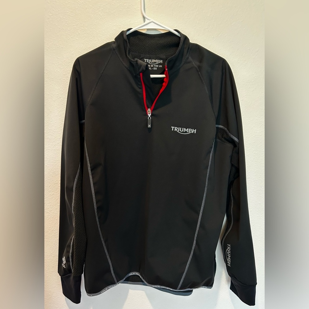 Triumph Pull Over